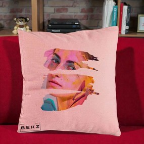 Perna Decorativa Portret Femeie Fragmentat Colorat, 40x40 cm, Roz, Husa Detasabila, Perna Inclusa, BEKZ®