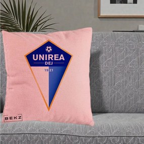 Perna Personalizata Unirea Dej 1921 Fotbal, 40x40 cm, Roz, Husa Detasabila, Perna Inclusa, BEKZ®