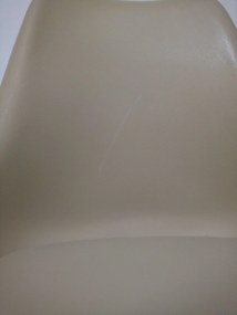 OFERTA Scaun bej BALI MARK cu picioare bej II. calitate