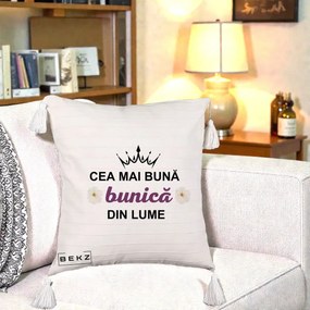 Cadou pentru Bunica - Perna Personalizata Cea Mai Buna Bunica Din Lume Coroana Mov Flori, 40x40 cm, Bej cu Franjuri, Husa Detasabila, Perna Inclusa, BEKZ®