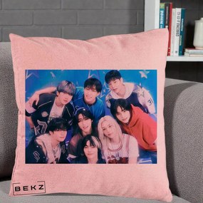 Perna Personalizata K-Pop Grup Foto Stele, 40x40 cm, Roz, Husa Detasabila, Perna Inclusa, BEKZ®