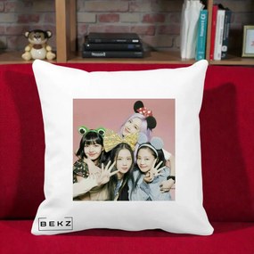 Perna Personalizata K-pop BLACKPINK Accesorii Haioase, 40x40 cm, Alba Mata, Husa Detasabila, Perna Inclusa, BEKZ®
