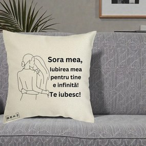 Cadou pentru Sora - Perna Personalizata Sora Mea Te Iubesc Imbratisare din Spate Line Art, 40x40 cm, Ecru, Husa Detasabila, Perna Inclusa, BEKZ®