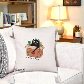 Perna Decorativa Pisica in Cutie No Desire to Fit In, 40x40 cm, Bej cu Franjuri, Husa Detasabila, Perna Inclusa, BEKZ®