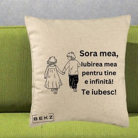 Cadou pentru Sora - Perna Personalizata Sora Mea Te Iubesc Copii Tinand Maini din Spate, 40x40 cm, Bej, Husa Detasabila, Perna Inclusa, BEKZ®