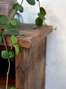 Etajeră din lemn reciclat, cu compartimente, stil rustic, Grimaud