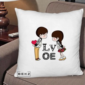 Cadou Romantic - Perna Personalizata Cuplu Kawaii LOVE, 40x40 cm, Alb Pufos, Husa Detasabila, Perna Inclusa, BEKZ®