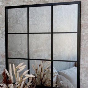 Oglinda decorativa de perete, Factory