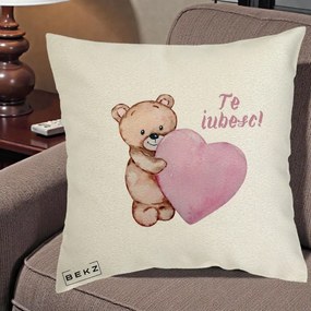 Cadou Romantic - Perna Personalizata Te Iubesc Ursulet cu Inima Roz Acuarela, 40x40 cm, Ecru, Husa Detasabila, Perna Inclusa, BEKZ®