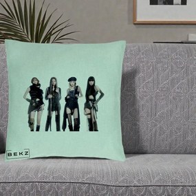 Perna Personalizata K-pop BLACKPINK Tinute Negre Elegante Grup, 40x40 cm, Verde Menta, Husa Detasabila, Perna Inclusa, BEKZ®