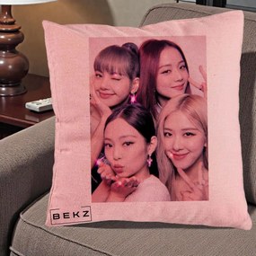 Perna Personalizata K-pop BLACKPINK Foto Grup Selfie Roz cu Glitter, 40x40 cm, Roz, Husa Detasabila, Perna Inclusa, BEKZ®