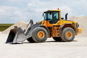 Ilustrație Yellow front loader at gravel pits, jordan_rusev