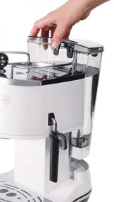 Espressor DeLonghi Icona ECO311.W, 1100W, 1.4l, 15 bar, Cafea macinata si E.S.E., Disc crema, Alb