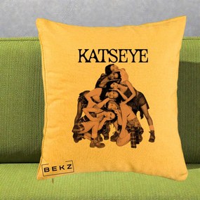Perna Personalizata K-pop KATSEYE Foto Roz Vintage, 40x40 cm, Galben, Husa Detasabila, Perna Inclusa, BEKZ®
