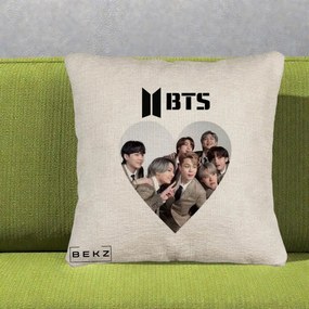Perna Personalizata K-pop BTS Grup Fotografie in Inima, 40x40 cm, Bej Canapea, Husa Detasabila, Perna Inclusa, BEKZ®