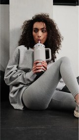 Termos gri deschis cu pai din oțel inoxidabil 890 ml Quencher H2.O FlowState™ Tumbler Ash – Stanley