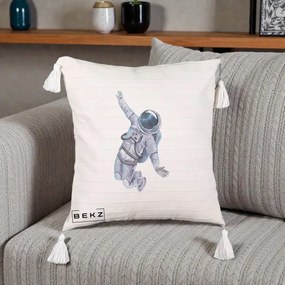 Perna Decorativa Astronaut Acuarela Zbor, 40x40 cm, Bej cu Franjuri, Husa Detasabila, Perna Inclusa, BEKZ®