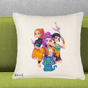 Perna Personalizata K-pop HUNTRX Trio cu Pisica si Cristale, 40x40 cm, Crem Reliefat, Husa Detasabila, Perna Inclusa, BEKZ®