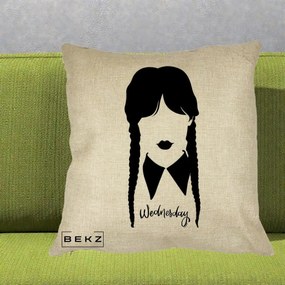 Perna Personalizata Wednesday Addams Silueta Alb-Negru, 40x40 cm, Crem, Husa Detasabila, Perna Inclusa, BEKZ®