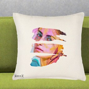 Perna Decorativa Portret Femeie Fragmentat Colorat, 40x40 cm, Crem Reliefat, Husa Detasabila, Perna Inclusa, BEKZ®