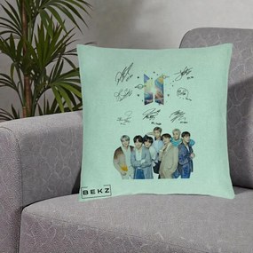 Perna Personalizata K-pop BTS Autografe Toti Membrii Fotografie, 40x40 cm, Verde Menta, Husa Detasabila, Perna Inclusa, BEKZ®