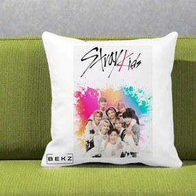 Perna Personalizata K-pop Stray Kids cu Splash Multicolor, 40x40 cm, Alba Mata, Husa Detasabila, Perna Inclusa, BEKZ®