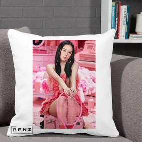 Perna Personalizata K-pop BLACKPINK Jisoo Pink Room, 40x40 cm, Alba Mata, Husa Detasabila, Perna Inclusa, BEKZ®