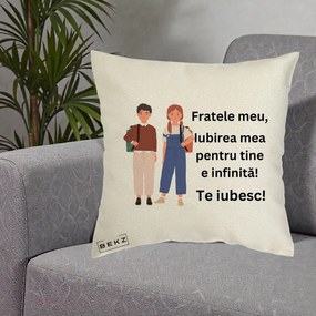 Cadou pentru Frate - Perna Personalizata Fratele Meu Te Iubesc Elevi Ilustratie Colorata, 40x40 cm, Ecru, Husa Detasabila, Perna Inclusa, BEKZ®