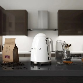 Fierbator electric SMEG KLF03WHEU, 2400W, 1.7 l, Oțel inoxidabil, Filtru lavabil, Auto. off, Alb