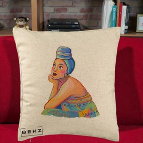 Perna Decorativa Portret Femeie Contemplativa, 40x40 cm, Bej, Husa Detasabila, Perna Inclusa, BEKZ®