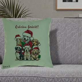 Perna Decorativa Caini cu Bonete Craciun Fericit, 40x40 cm, Verde, Husa Detasabila, Perna Inclusa, BEKZ®