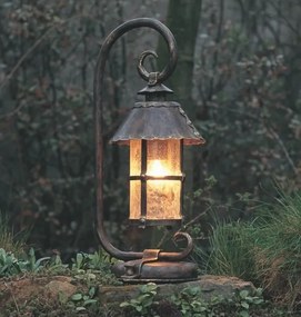 Stalp piedestral iluminat exterior design medieval cu felinar rotund si acoperis nituit, din fier forjat, inaltime 60cm, AL 6535