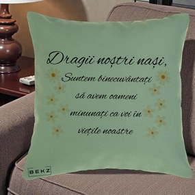 Cadou pentru Nasi - Perna Personalizata Dragii Nostri Nasi Suntem Binecuvantati cu Floricele, 40x40 cm, Verde, Husa Detasabila, Perna Inclusa, BEKZ®