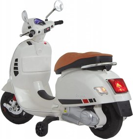 Motocicleta Electrica cu Acumulator Pentru Copii NOVOKIDS™ Vespa Classic Scooter, Pornire la cheie, Lungime 102 cm, 3-8 ani, Max 30 kg, Alb