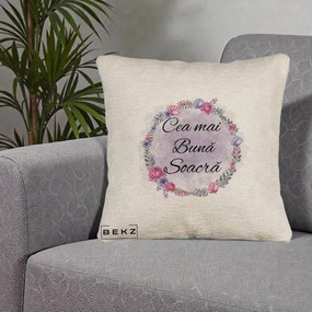 Cadou pentru Soacra - Perna Personalizata Cea mai Buna Soacra cu Coronita Flori Roz si Mov, 40x40 cm, Bej Canapea, Husa Detasabila, Perna Inclusa, BEKZ®