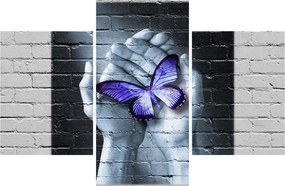 Tablou - Fluture violet pe perete (90x60 cm)
