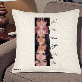 Perna Personalizata K-pop KATSEYE Semnaturi fara Foto, 40x40 cm, Crem Reliefat, Husa Detasabila, Perna Inclusa, BEKZ®