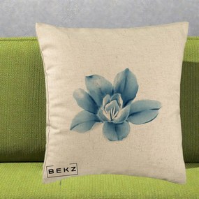Perna Decorativa Magnolie Albastra Acuarela, 40x40 cm, Bej, Husa Detasabila, Perna Inclusa, BEKZ®