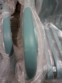 Reducere Scaun din plastic TREGO cu brate, albastru II. calitate