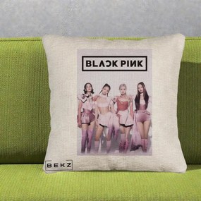 Perna Personalizata K-pop BLACKPINK Poster Roz Tinute Coordonate, 40x40 cm, Bej Canapea, Husa Detasabila, Perna Inclusa, BEKZ®