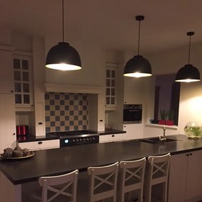 Lampă suspendată neagră cu interior din alamă 40 cm - Hoodi