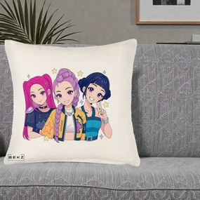 Perna Personalizata K-pop HUNTRX Trio Anime Stele, 40x40 cm, Crem Reliefat, Husa Detasabila, Perna Inclusa, BEKZ®
