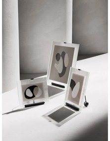 Ramă foto neagră cu picior de susținere din sticlă 19x23 cm Flute – Umbra