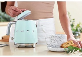 Ceainic electric verde deschis din oțel inoxidabil 800 ml Retro Style – SMEG