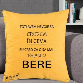 Perna Decorativa Eu Cred ca mai Beau o Bere, 40x40 cm, Galben, Husa Detasabila, Perna Inclusa, BEKZ®