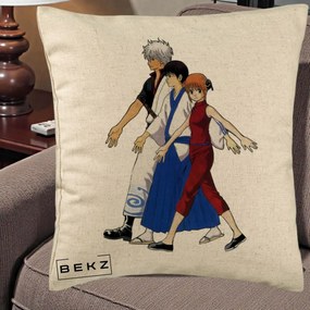 Perna Personalizata Gintama Trio Gintoki Shinpachi Kagura, 40x40 cm, Bej, Husa Detasabila, Perna Inclusa, BEKZ®