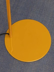 Lampadar din metal, Clockwork