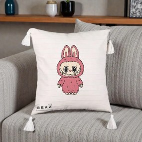 Perna Personalizata Labubu Roz Solo, 40x40 cm, Bej cu Franjuri, Husa Detasabila, Perna Inclusa, BEKZ®