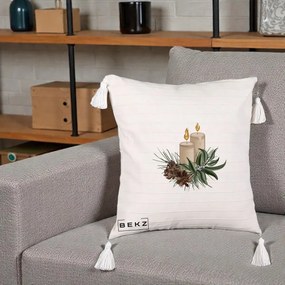 Perna Decorativa Lumanari cu Ilex si Conuri Ilustratie, 40x40 cm, Bej cu Franjuri, Husa Detasabila, Perna Inclusa, BEKZ®