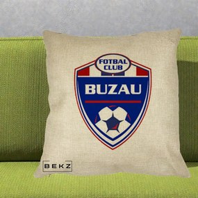 Perna Personalizata FC Buzau Fotbal, 40x40 cm, Crem, Husa Detasabila, Perna Inclusa, BEKZ®